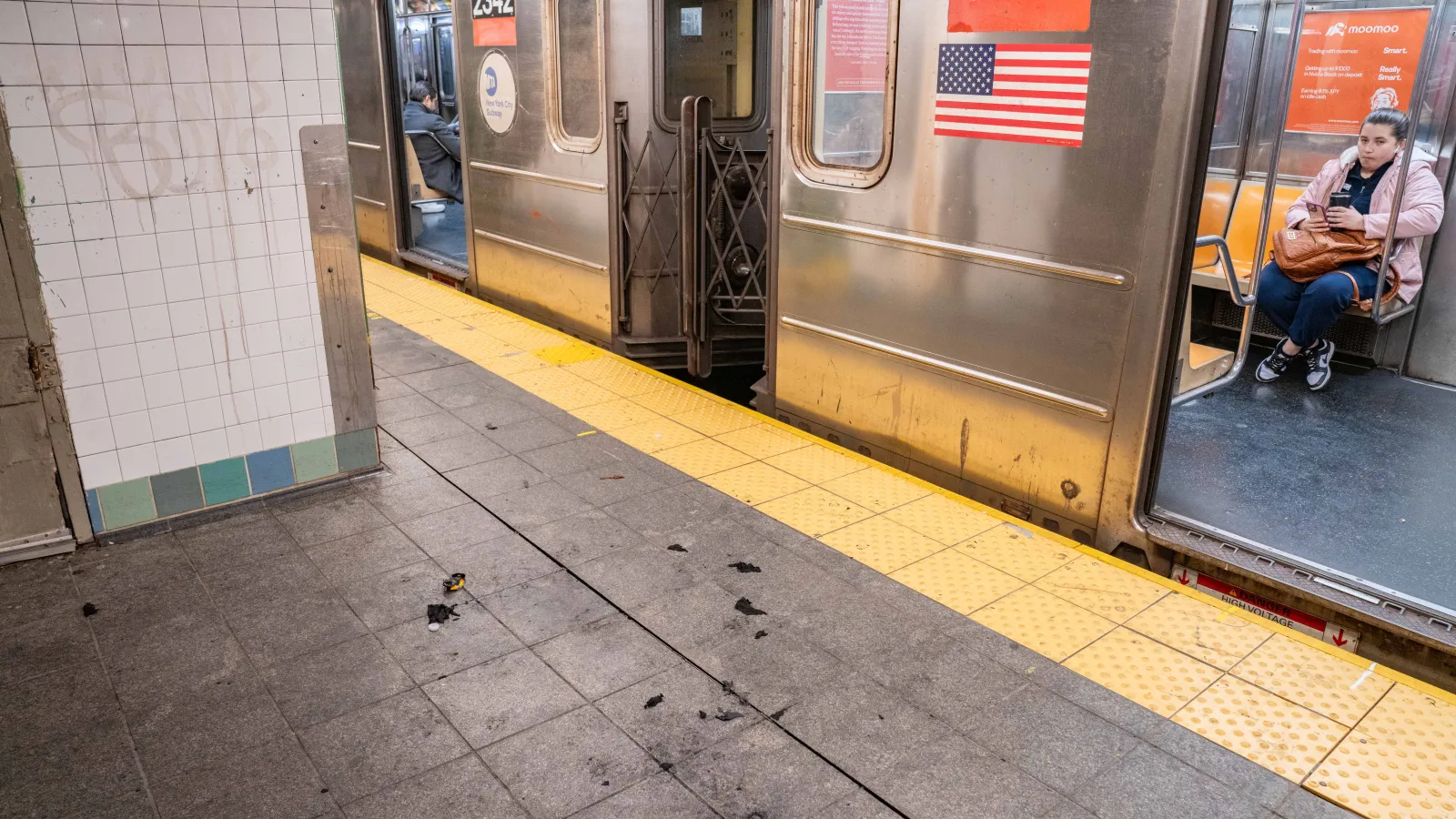 NYPD Searching for Suspect Accused of Setting Homeless Man on Fire on 3 ...